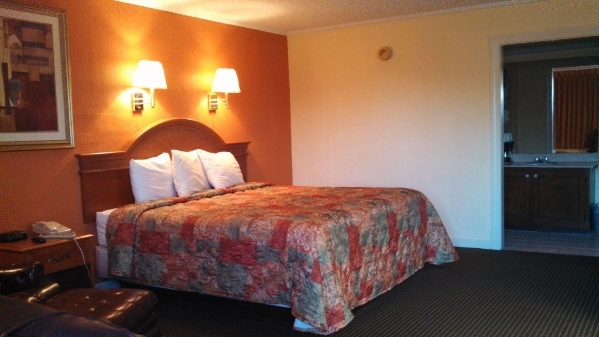 Mount Vernon Inn Sumter Εξωτερικό φωτογραφία