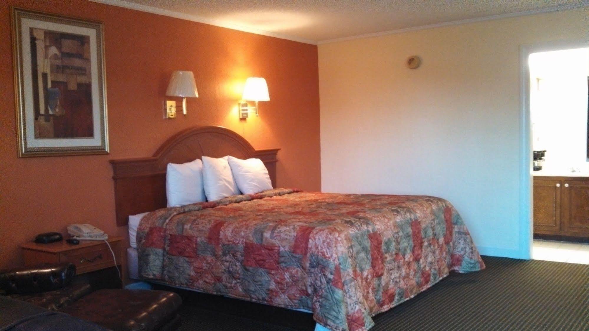 Mount Vernon Inn Sumter Εξωτερικό φωτογραφία